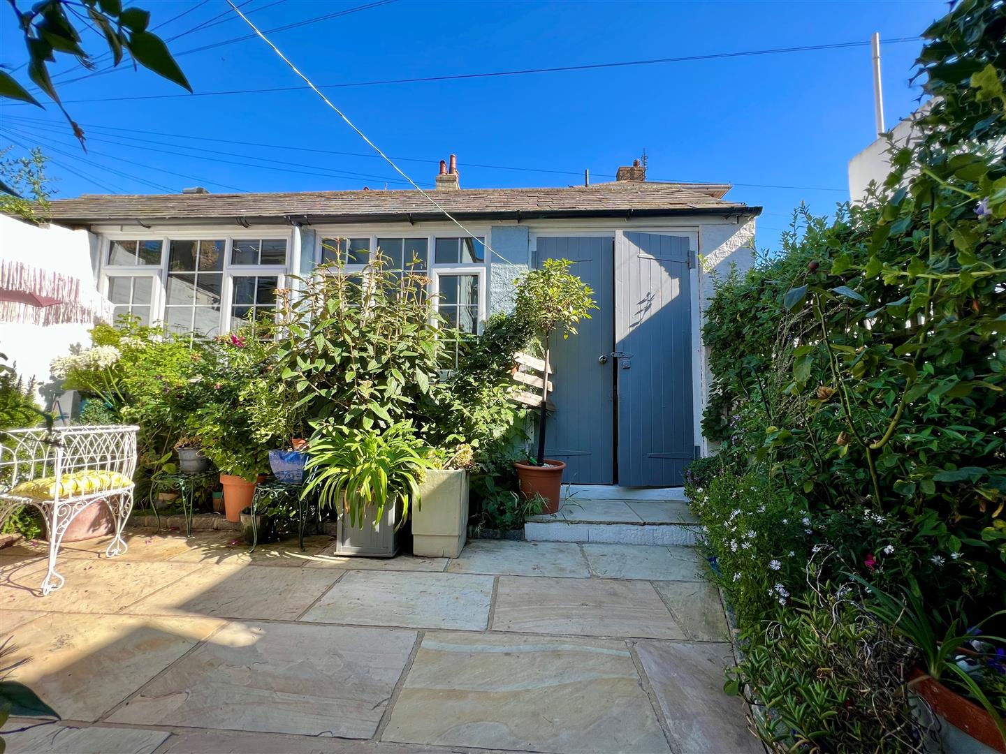 Property Details for Langney Road Eastbourne East Sussex BN22 8AQ